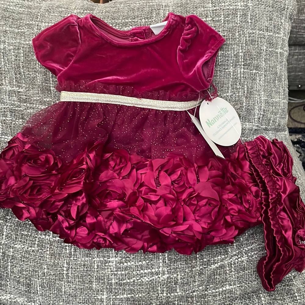 Burgundy dress size 0-3mo brand new.